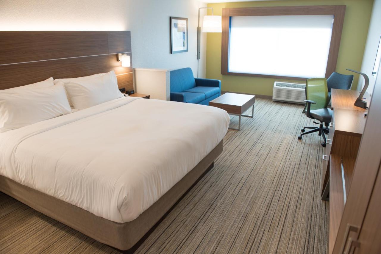 Holiday Inn Express & Suites - Merrillville By Ihg Exterior foto